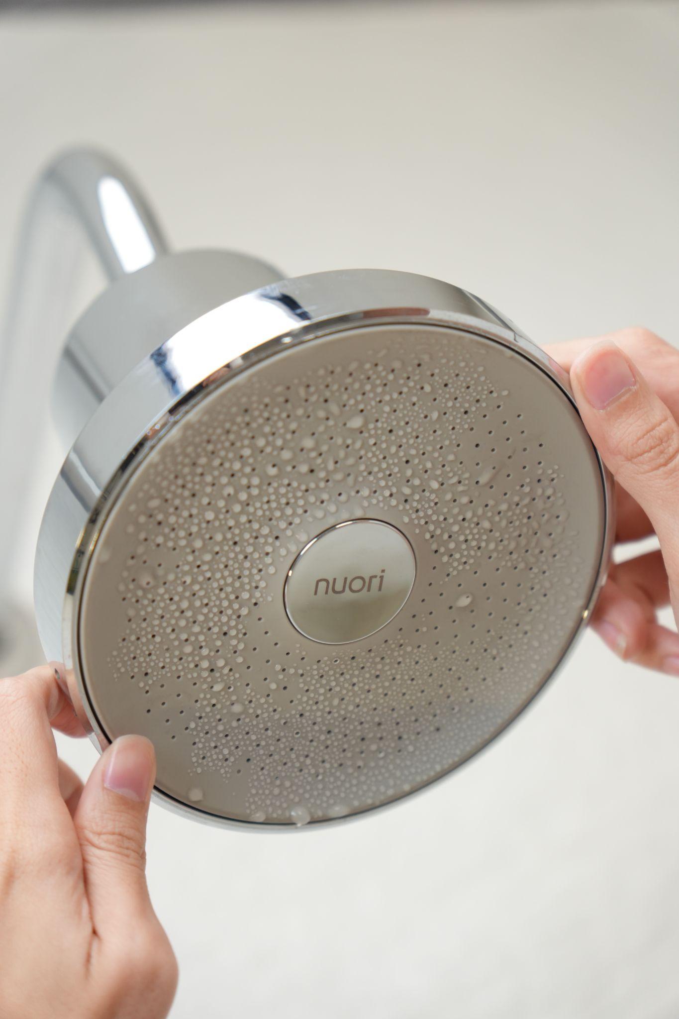 Nuori’s circular showerhead face and integrated filter housing