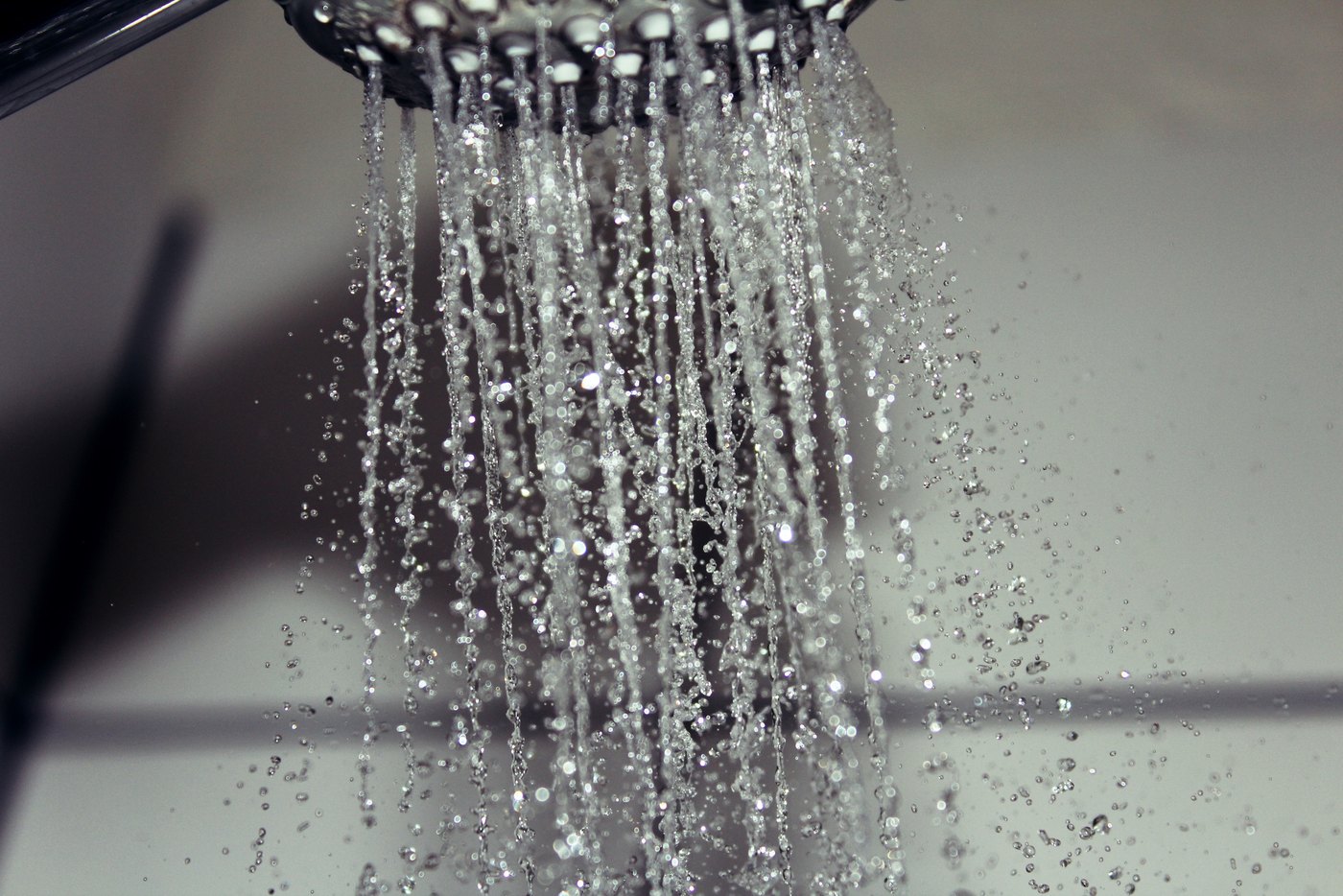 Full, flowing shower spray